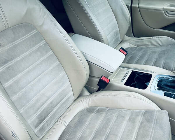 Черный Фольксваген Пассат, объемом двигателя 2 л и пробегом 388 тыс. км за 5950 $, фото 28 на Automoto.ua