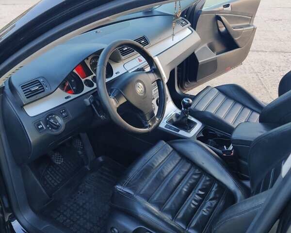 Черный Фольксваген Пассат, объемом двигателя 1.97 л и пробегом 244 тыс. км за 7500 $, фото 17 на Automoto.ua