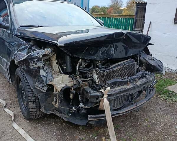 Черный Фольксваген Пассат, объемом двигателя 1.97 л и пробегом 314 тыс. км за 2800 $, фото 5 на Automoto.ua