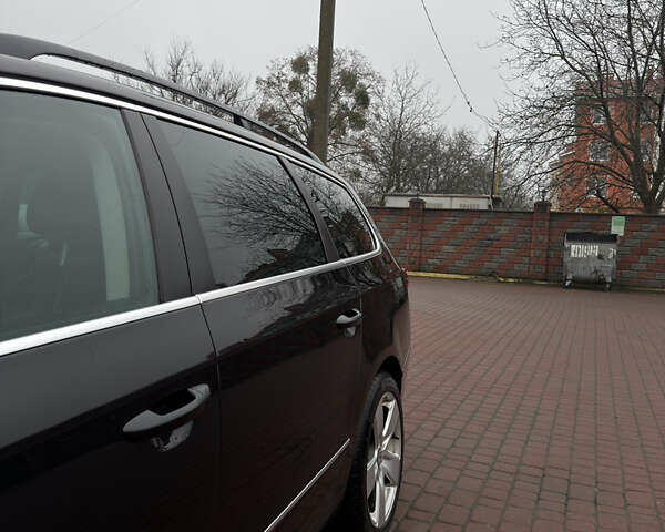 Чорний Фольксваген Пассат, об'ємом двигуна 2 л та пробігом 370 тис. км за 8100 $, фото 5 на Automoto.ua