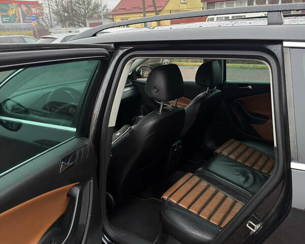 Чорний Фольксваген Пассат, об'ємом двигуна 2 л та пробігом 370 тис. км за 8100 $, фото 36 на Automoto.ua