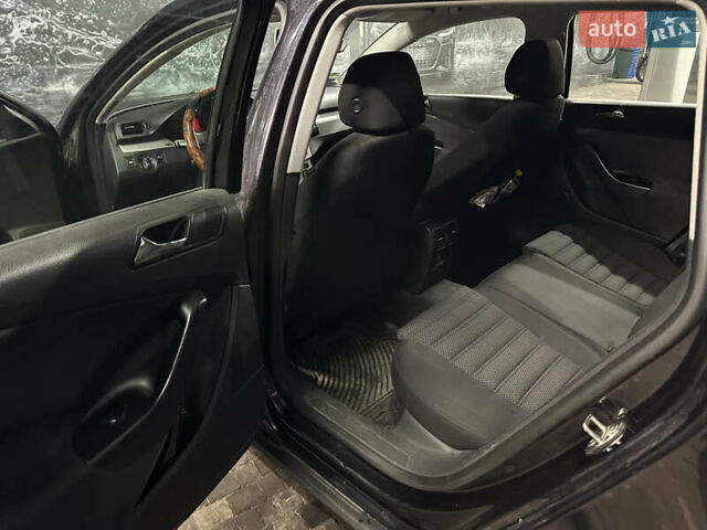 Чорний Фольксваген Пассат, об'ємом двигуна 1.97 л та пробігом 261 тис. км за 6000 $, фото 7 на Automoto.ua