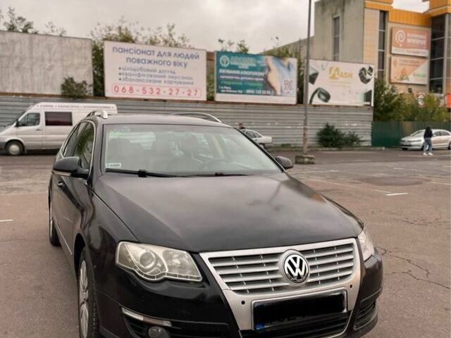 Чорний Фольксваген Пассат, об'ємом двигуна 2 л та пробігом 340 тис. км за 2700 $, фото 1 на Automoto.ua