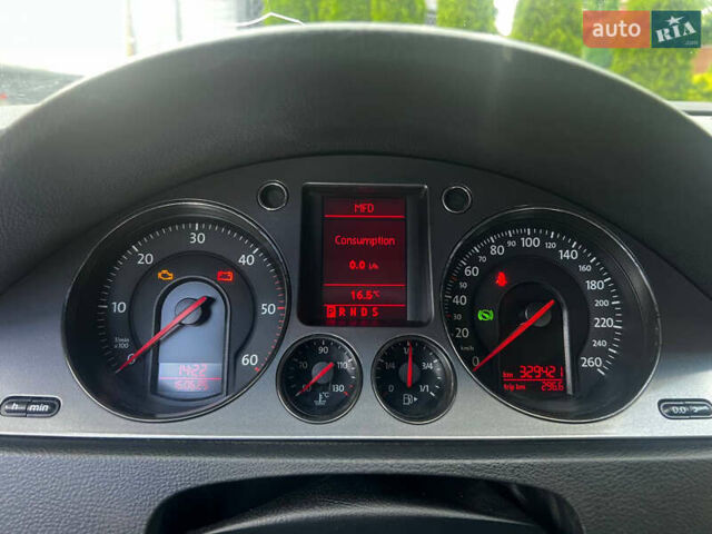 Черный Фольксваген Пассат, объемом двигателя 2 л и пробегом 330 тыс. км за 6600 $, фото 8 на Automoto.ua