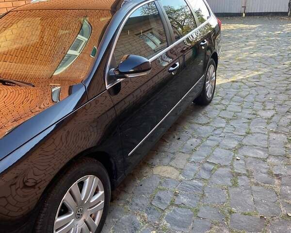 Черный Фольксваген Пассат, объемом двигателя 1.97 л и пробегом 259 тыс. км за 7500 $, фото 11 на Automoto.ua