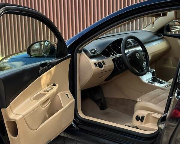 Черный Фольксваген Пассат, объемом двигателя 2 л и пробегом 320 тыс. км за 6950 $, фото 9 на Automoto.ua