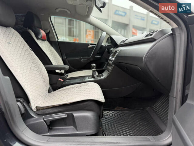 Черный Фольксваген Пассат, объемом двигателя 1.97 л и пробегом 370 тыс. км за 4700 $, фото 56 на Automoto.ua