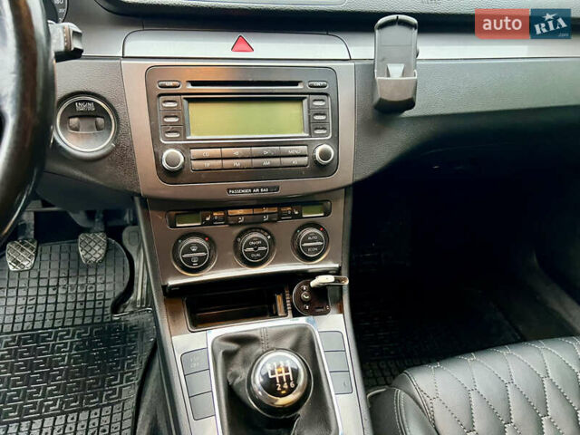 Черный Фольксваген Пассат, объемом двигателя 2 л и пробегом 280 тыс. км за 6200 $, фото 33 на Automoto.ua