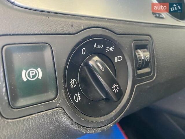 Черный Фольксваген Пассат, объемом двигателя 1.97 л и пробегом 256 тыс. км за 7000 $, фото 31 на Automoto.ua