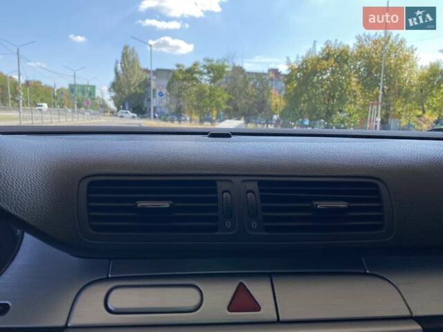 Черный Фольксваген Пассат, объемом двигателя 1.97 л и пробегом 256 тыс. км за 7000 $, фото 25 на Automoto.ua