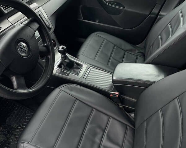 Черный Фольксваген Пассат, объемом двигателя 1.97 л и пробегом 274 тыс. км за 5700 $, фото 12 на Automoto.ua