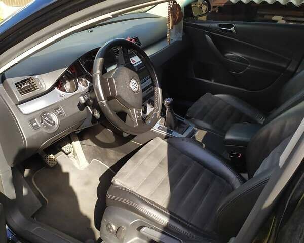 Черный Фольксваген Пассат, объемом двигателя 1.8 л и пробегом 179 тыс. км за 6400 $, фото 8 на Automoto.ua