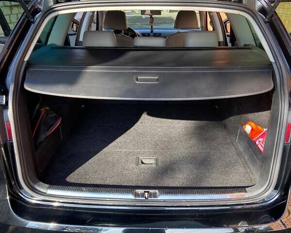 Черный Фольксваген Пассат, объемом двигателя 1.97 л и пробегом 259 тыс. км за 7500 $, фото 4 на Automoto.ua