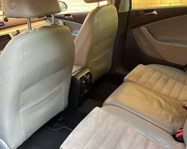 Черный Фольксваген Пассат, объемом двигателя 1.97 л и пробегом 259 тыс. км за 7500 $, фото 9 на Automoto.ua