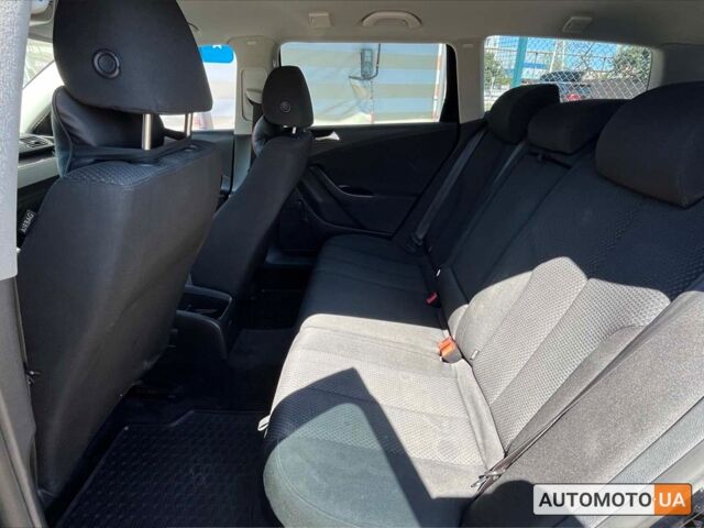 Черный Фольксваген Пассат, объемом двигателя 1.9 л и пробегом 290 тыс. км за 7800 $, фото 11 на Automoto.ua