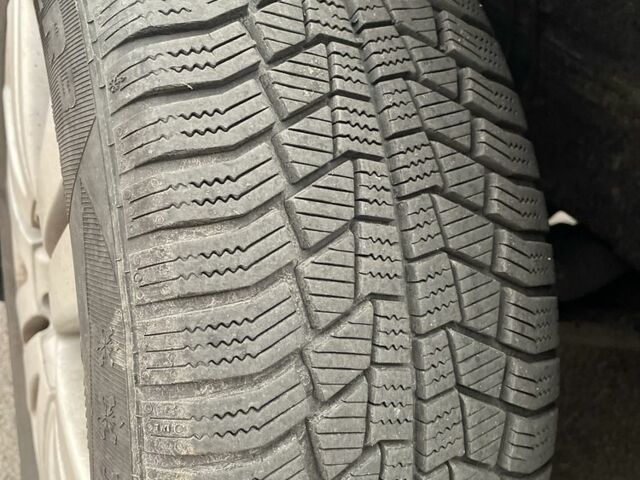 Чорний Фольксваген Пассат, об'ємом двигуна 2 л та пробігом 340 тис. км за 2700 $, фото 7 на Automoto.ua