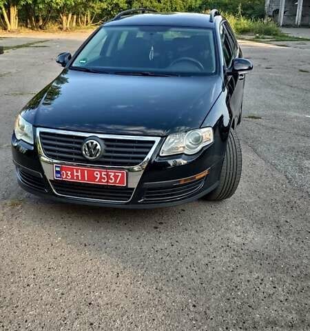 Чорний Фольксваген Пассат, об'ємом двигуна 1.6 л та пробігом 220 тис. км за 6399 $, фото 4 на Automoto.ua