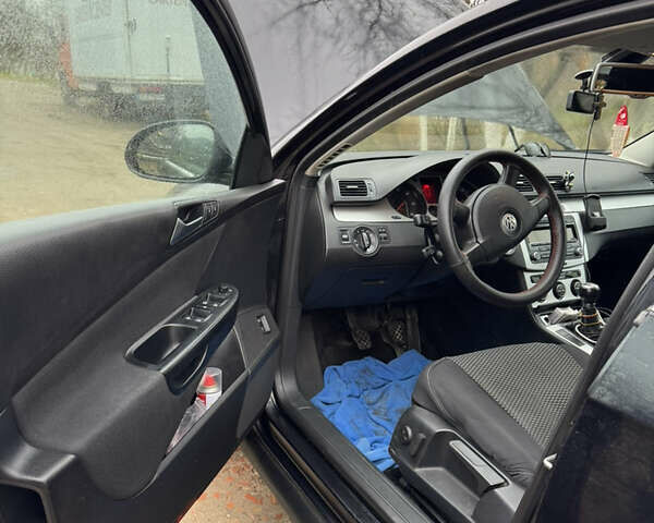 Чорний Фольксваген Пассат, об'ємом двигуна 1.97 л та пробігом 250 тис. км за 6700 $, фото 12 на Automoto.ua