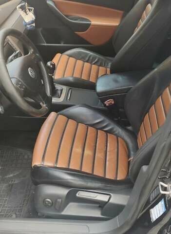 Черный Фольксваген Пассат, объемом двигателя 2 л и пробегом 280 тыс. км за 7600 $, фото 6 на Automoto.ua