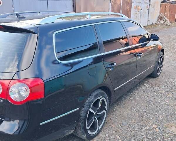 Черный Фольксваген Пассат, объемом двигателя 1.97 л и пробегом 237 тыс. км за 8200 $, фото 8 на Automoto.ua