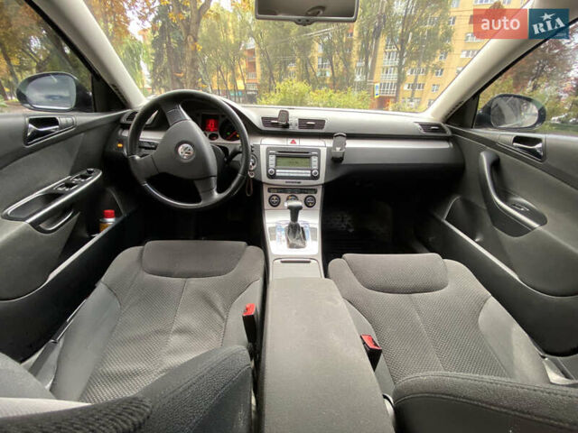 Черный Фольксваген Пассат, объемом двигателя 1.6 л и пробегом 326 тыс. км за 5499 $, фото 15 на Automoto.ua