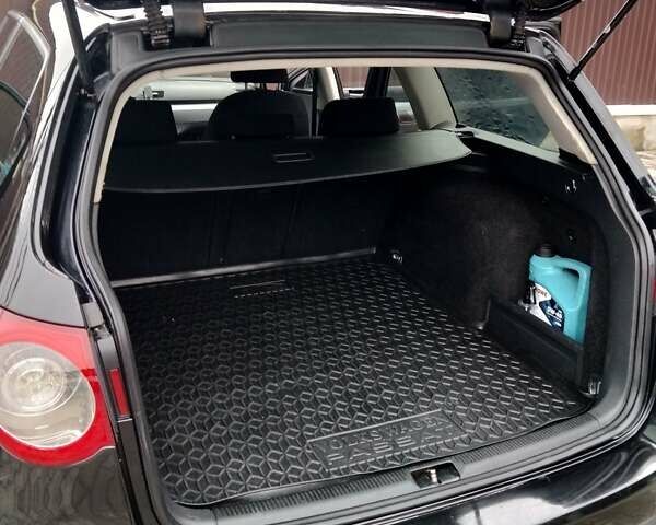 Черный Фольксваген Пассат, объемом двигателя 1.97 л и пробегом 288 тыс. км за 4900 $, фото 9 на Automoto.ua