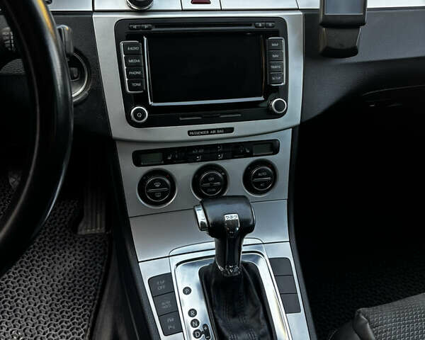 Чорний Фольксваген Пассат, об'ємом двигуна 1.97 л та пробігом 375 тис. км за 7300 $, фото 20 на Automoto.ua