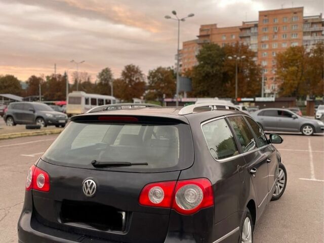 Чорний Фольксваген Пассат, об'ємом двигуна 2 л та пробігом 340 тис. км за 2700 $, фото 4 на Automoto.ua