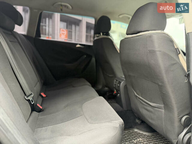 Черный Фольксваген Пассат, объемом двигателя 1.97 л и пробегом 370 тыс. км за 4700 $, фото 58 на Automoto.ua