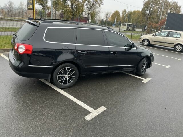 Чорний Фольксваген Пассат, об'ємом двигуна 2 л та пробігом 255 тис. км за 7100 $, фото 6 на Automoto.ua