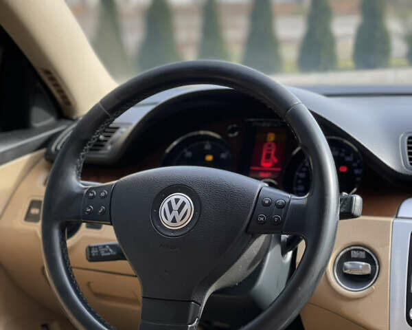 Чорний Фольксваген Пассат, об'ємом двигуна 1.97 л та пробігом 308 тис. км за 5500 $, фото 13 на Automoto.ua