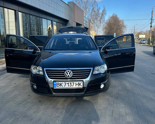 Черный Фольксваген Пассат, объемом двигателя 2 л и пробегом 335 тыс. км за 6800 $, фото 8 на Automoto.ua