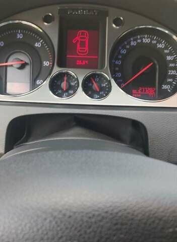 Черный Фольксваген Пассат, объемом двигателя 2 л и пробегом 280 тыс. км за 7600 $, фото 9 на Automoto.ua