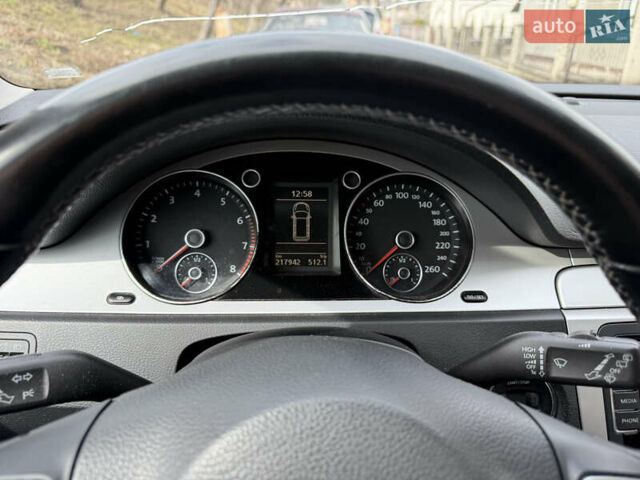 Черный Фольксваген Пассат, объемом двигателя 1.39 л и пробегом 218 тыс. км за 5400 $, фото 6 на Automoto.ua