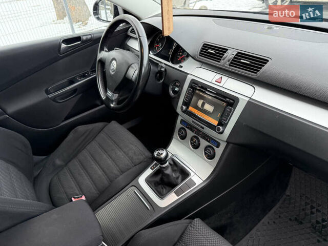 Черный Фольксваген Пассат, объемом двигателя 1.39 л и пробегом 238 тыс. км за 5950 $, фото 51 на Automoto.ua