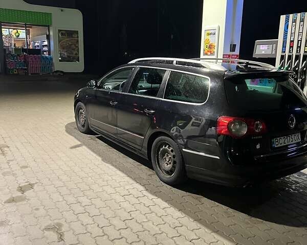 Чорний Фольксваген Пассат, об'ємом двигуна 1.8 л та пробігом 235 тис. км за 7500 $, фото 12 на Automoto.ua