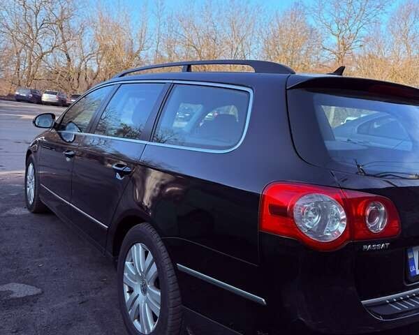 Черный Фольксваген Пассат, объемом двигателя 1.97 л и пробегом 281 тыс. км за 6500 $, фото 2 на Automoto.ua