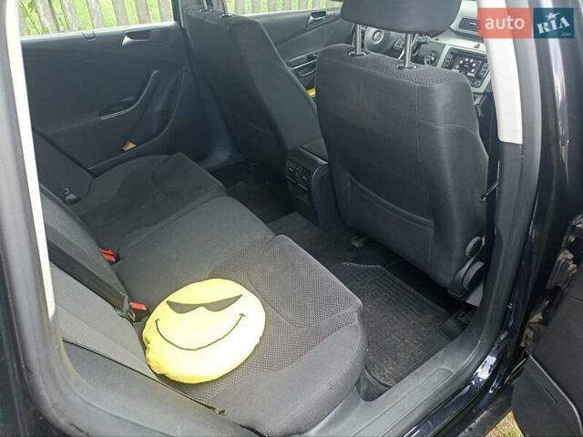 Черный Фольксваген Пассат, объемом двигателя 1.39 л и пробегом 250 тыс. км за 7000 $, фото 8 на Automoto.ua