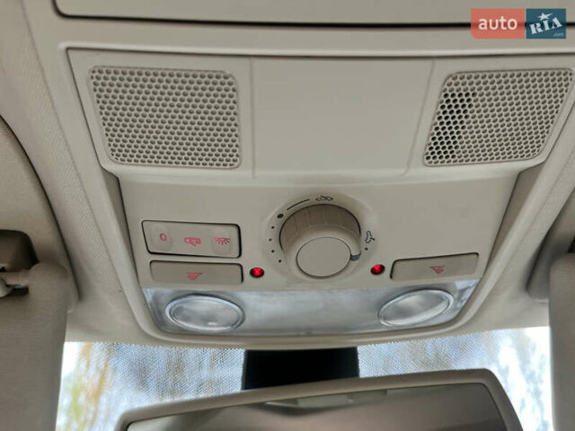 Черный Фольксваген Пассат, объемом двигателя 1.8 л и пробегом 245 тыс. км за 6999 $, фото 29 на Automoto.ua