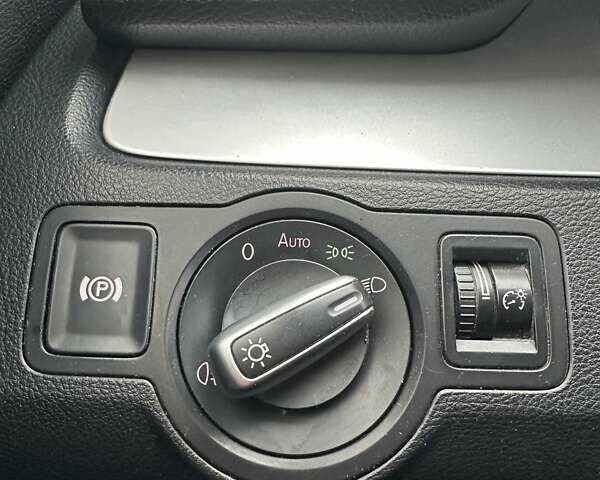 Черный Фольксваген Пассат, объемом двигателя 1.39 л и пробегом 275 тыс. км за 6300 $, фото 32 на Automoto.ua