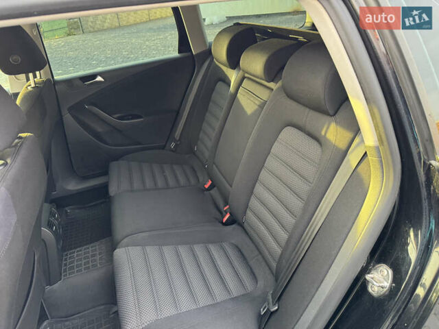 Черный Фольксваген Пассат, объемом двигателя 1.39 л и пробегом 234 тыс. км за 5700 $, фото 9 на Automoto.ua