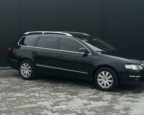 Фольксваген Пассат 2009 в Львове на Automoto.ua Черный Фольксваген Пассат, объемом двигателя 1.97 л и пробегом 398 тыс. км за 5599 $, фото 1 на Automoto.ua