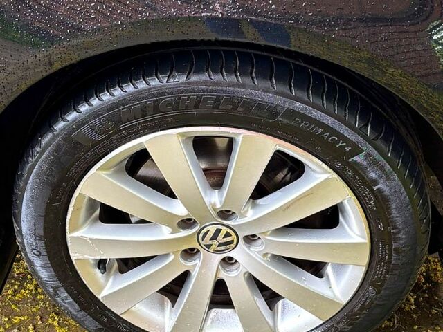 Черный Фольксваген Пассат, объемом двигателя 1.4 л и пробегом 250 тыс. км за 6300 $, фото 7 на Automoto.ua