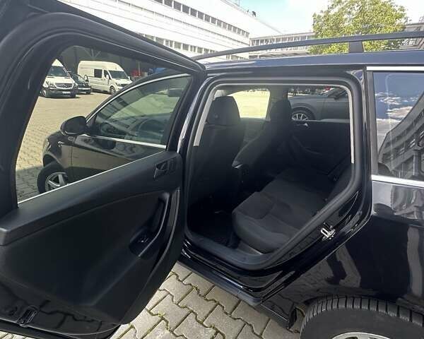 Чорний Фольксваген Пассат, об'ємом двигуна 1.8 л та пробігом 256 тис. км за 7000 $, фото 6 на Automoto.ua