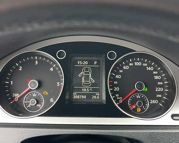 Чорний Фольксваген Пассат, об'ємом двигуна 1.97 л та пробігом 308 тис. км за 8300 $, фото 12 на Automoto.ua