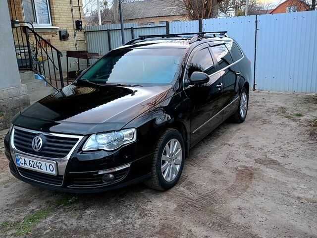 Черный Фольксваген Пассат, объемом двигателя 2 л и пробегом 404 тыс. км за 7300 $, фото 4 на Automoto.ua