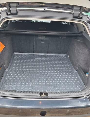 Черный Фольксваген Пассат, объемом двигателя 1.8 л и пробегом 280 тыс. км за 7000 $, фото 1 на Automoto.ua