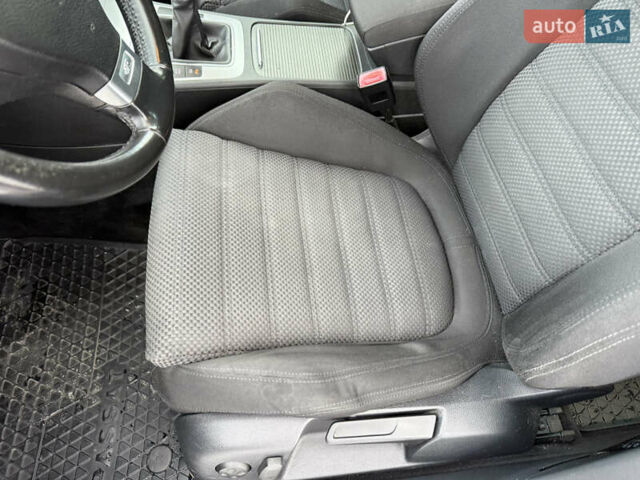 Черный Фольксваген Пассат, объемом двигателя 1.39 л и пробегом 238 тыс. км за 5950 $, фото 31 на Automoto.ua