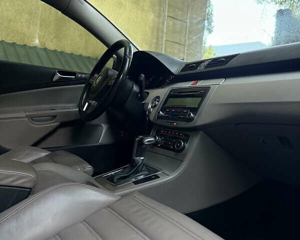 Чорний Фольксваген Пассат, об'ємом двигуна 1.39 л та пробігом 291 тис. км за 6500 $, фото 7 на Automoto.ua