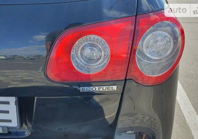 Черный Фольксваген Пассат, объемом двигателя 1.39 л и пробегом 275 тыс. км за 7300 $, фото 14 на Automoto.ua